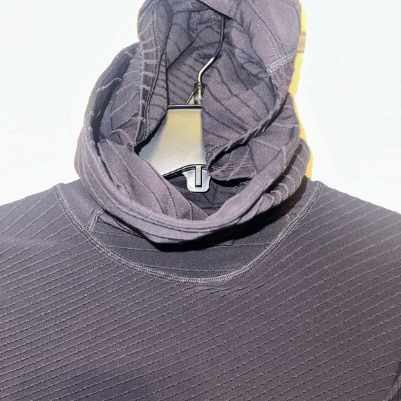 Nike Dri-Fit Running Jacket - Picture 6 of 8